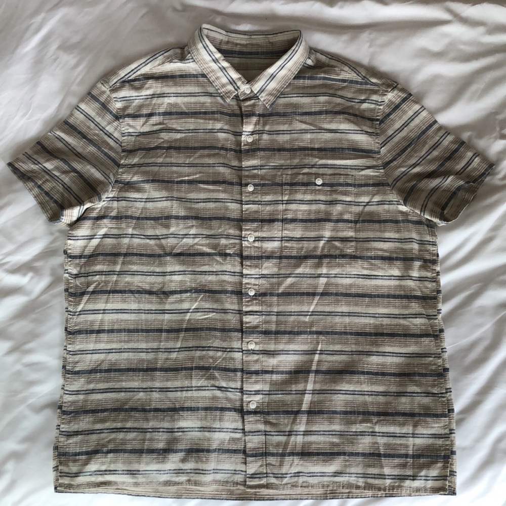 NWOT! - AMERICAN EAGLE OUTFITTERS AEO 100% Cotton Button Down Shirt